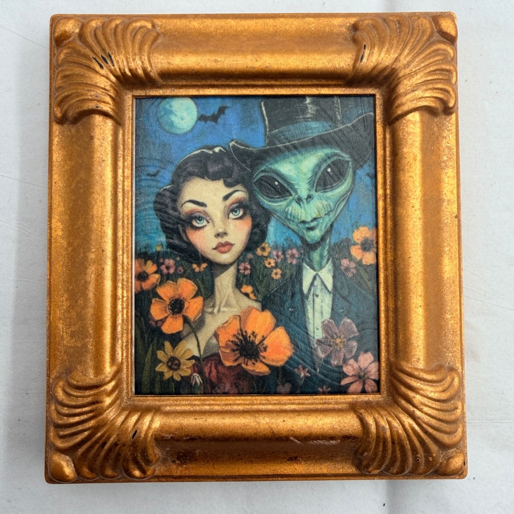 American‎ Alien Gothic Art Print in Ornate Gold Fetco Frame 4x4.5 Mini Decor